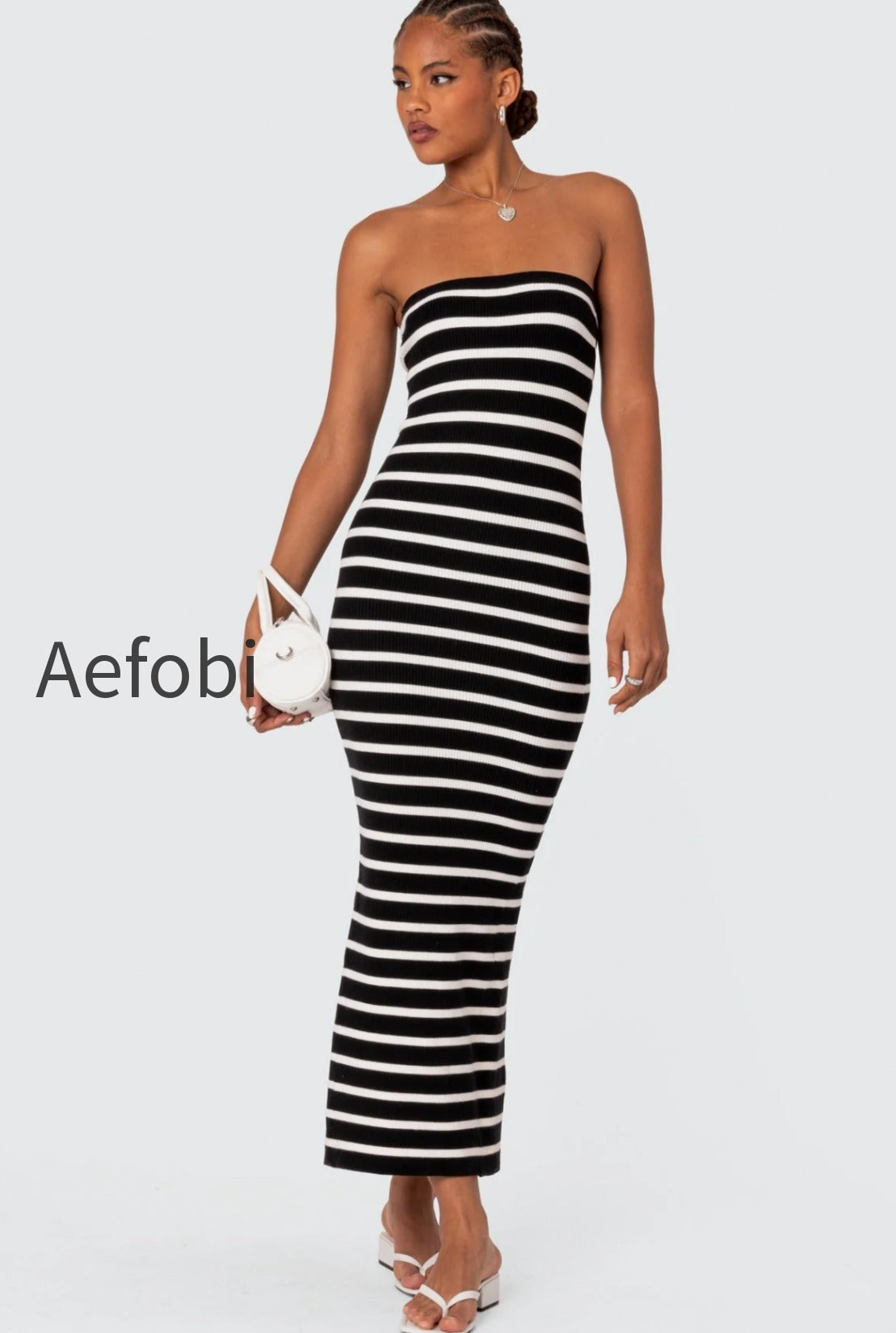 s14211_black-and-white